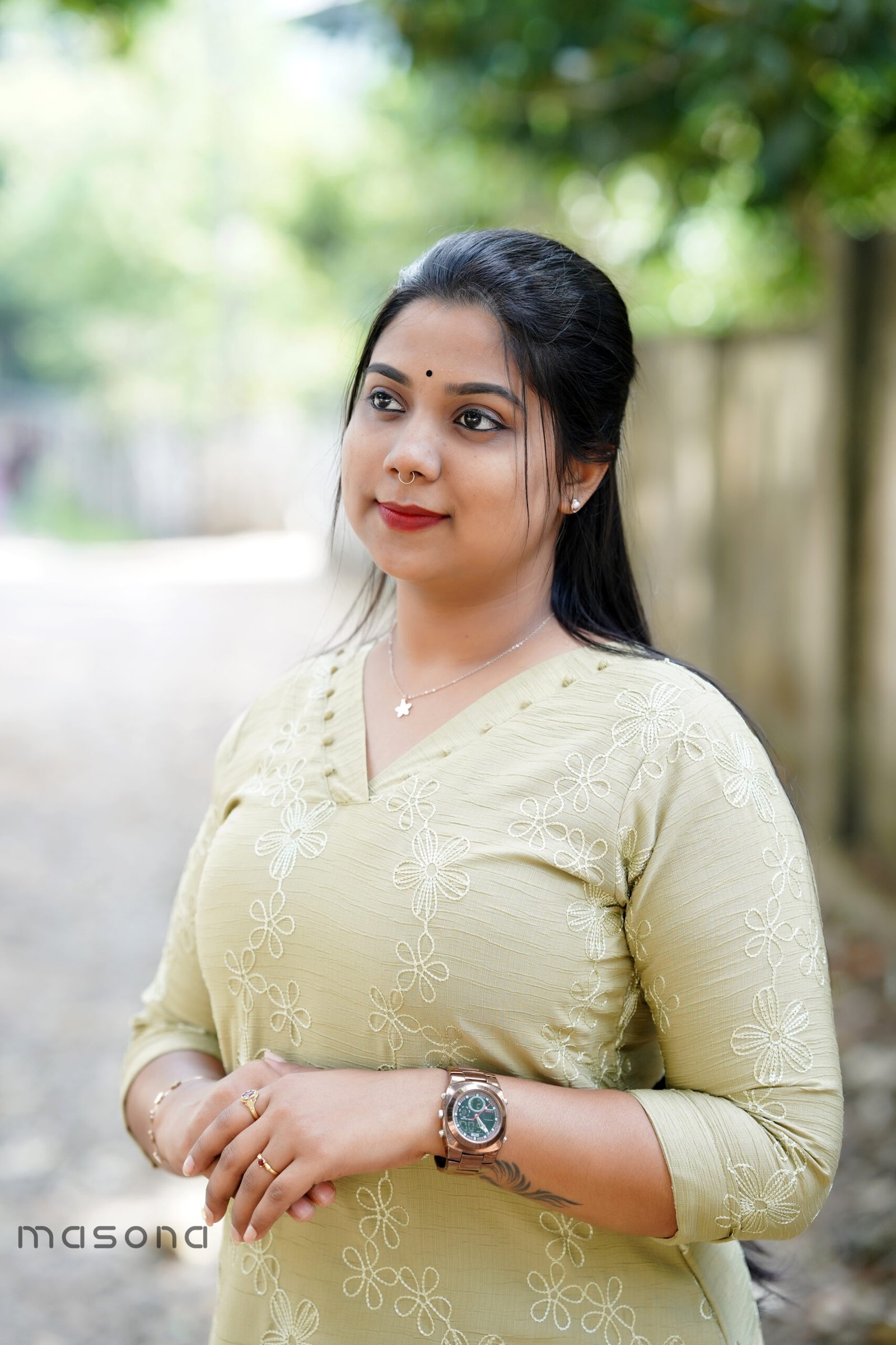 Aai Crushed Slited Top & Plain Bottom - M1736