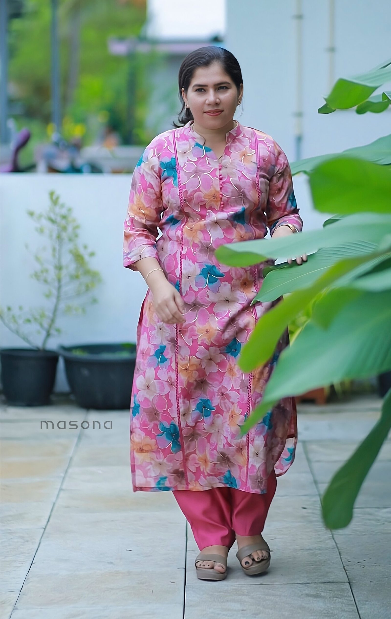 Beautiful Mal Chanderi Floral Printed Slit Kurti With Plain Bottom - M1725 - Image 2