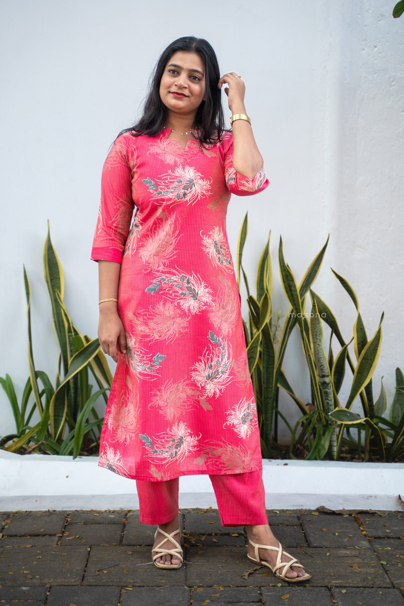 Star Neck Berlin Fabric Slited Top & Plain Bottom - M 1750