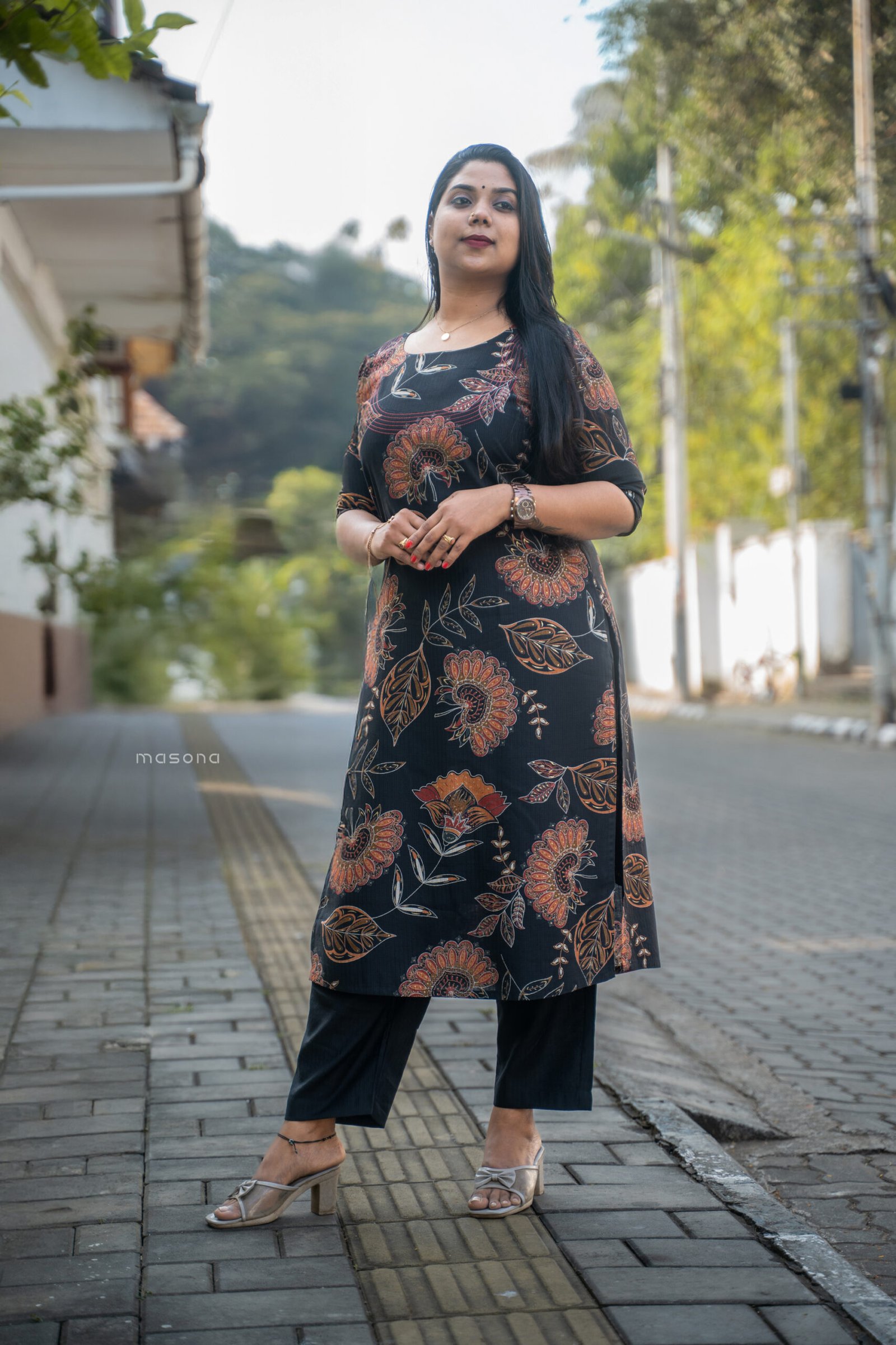 Elegant Round-Neck Kurti With Soft Floral Prints For Everyday Comfort - M1742 - Image 4