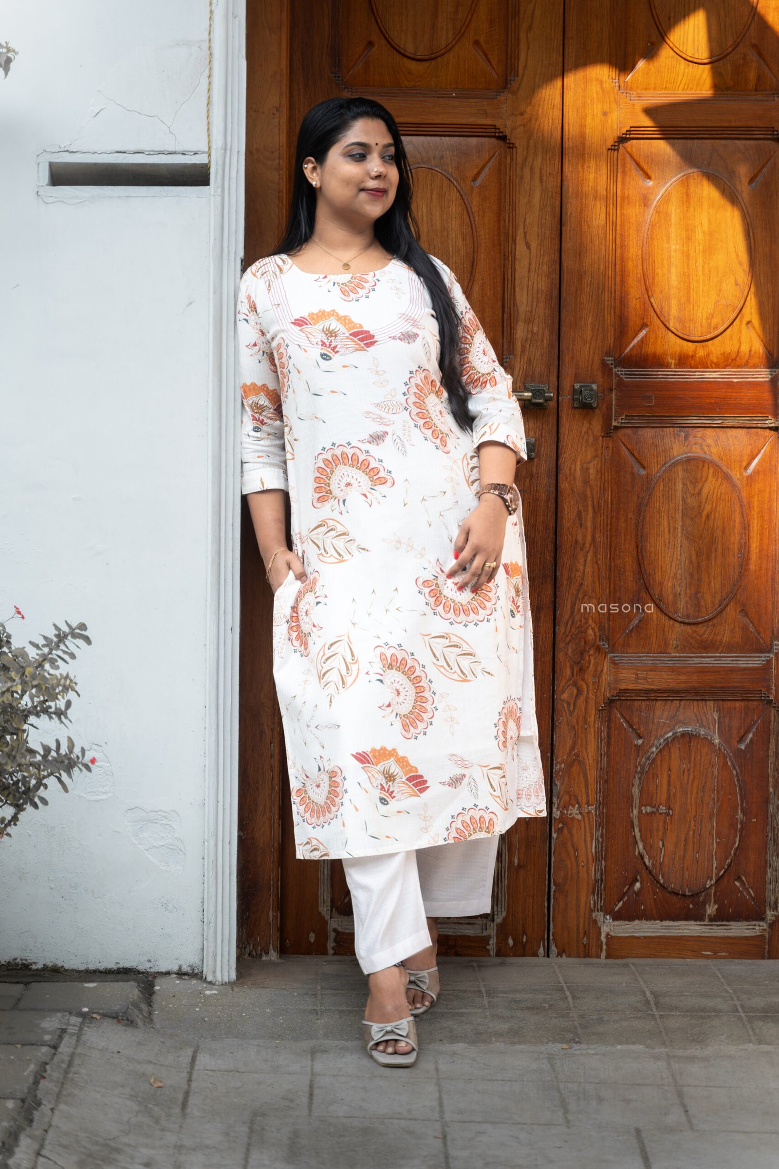 Elegant Round-Neck Kurti With Soft Floral Prints For Everyday Comfort - M1742