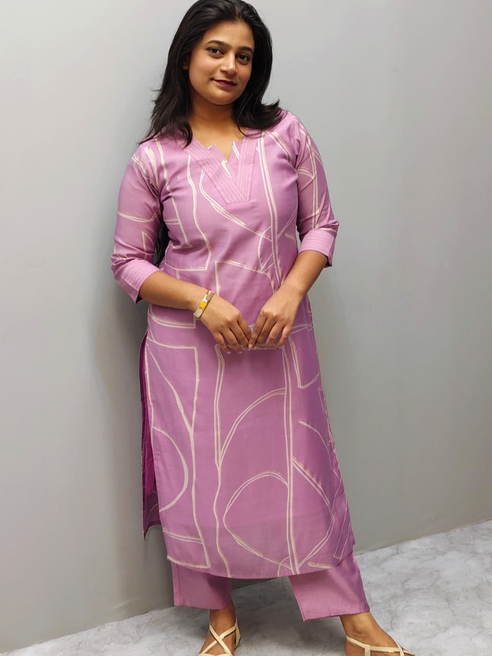 Mal Chanderi Printed Fabric Slited Kurti With Bottom - M1702 - Image 2