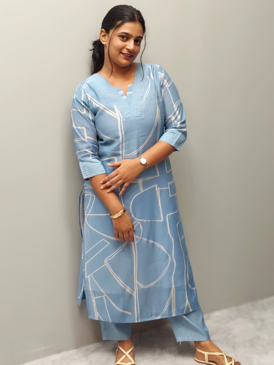 Mal Chanderi Printed Fabric Slited Kurti With Bottom - M1702 - Image 3