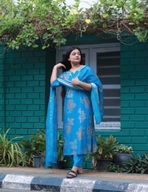 Grace Line Floral Kurti with Plain Bottom & Matching Dupatta - M1788