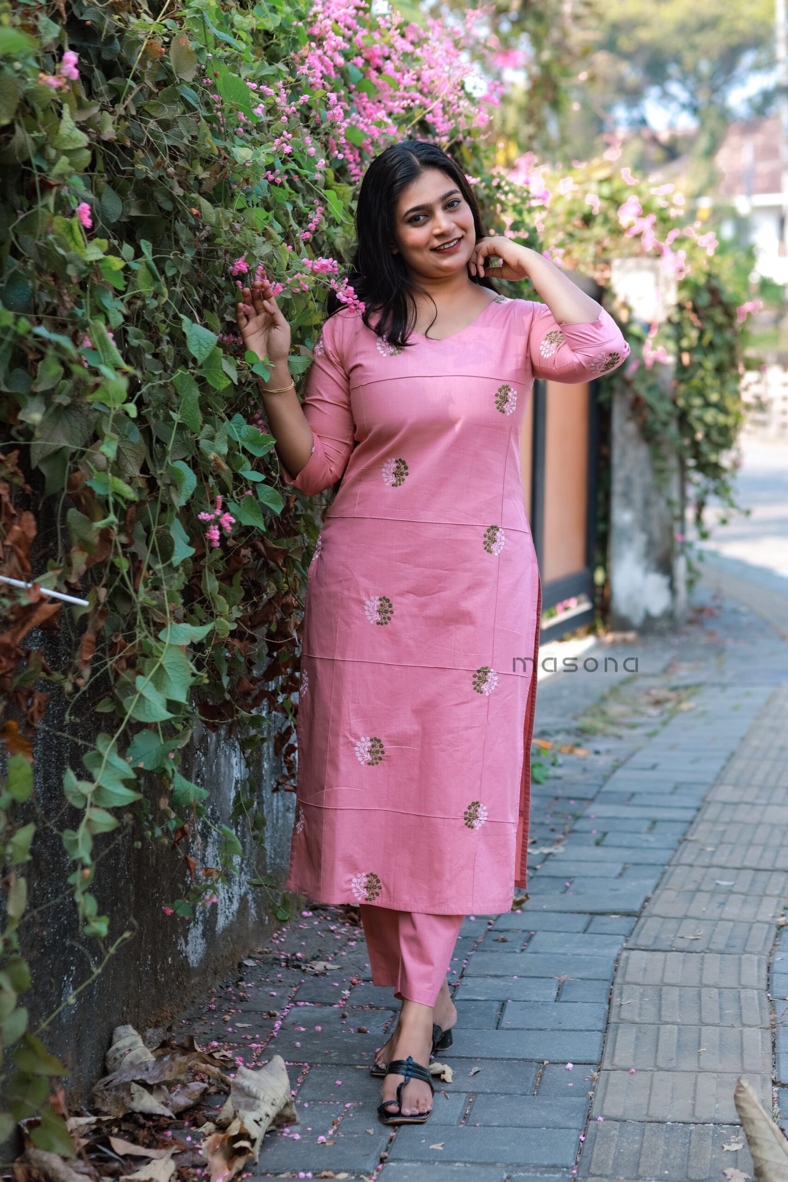 Dabu Cotton Long Pintuck Top & Plain Bottom - M1799