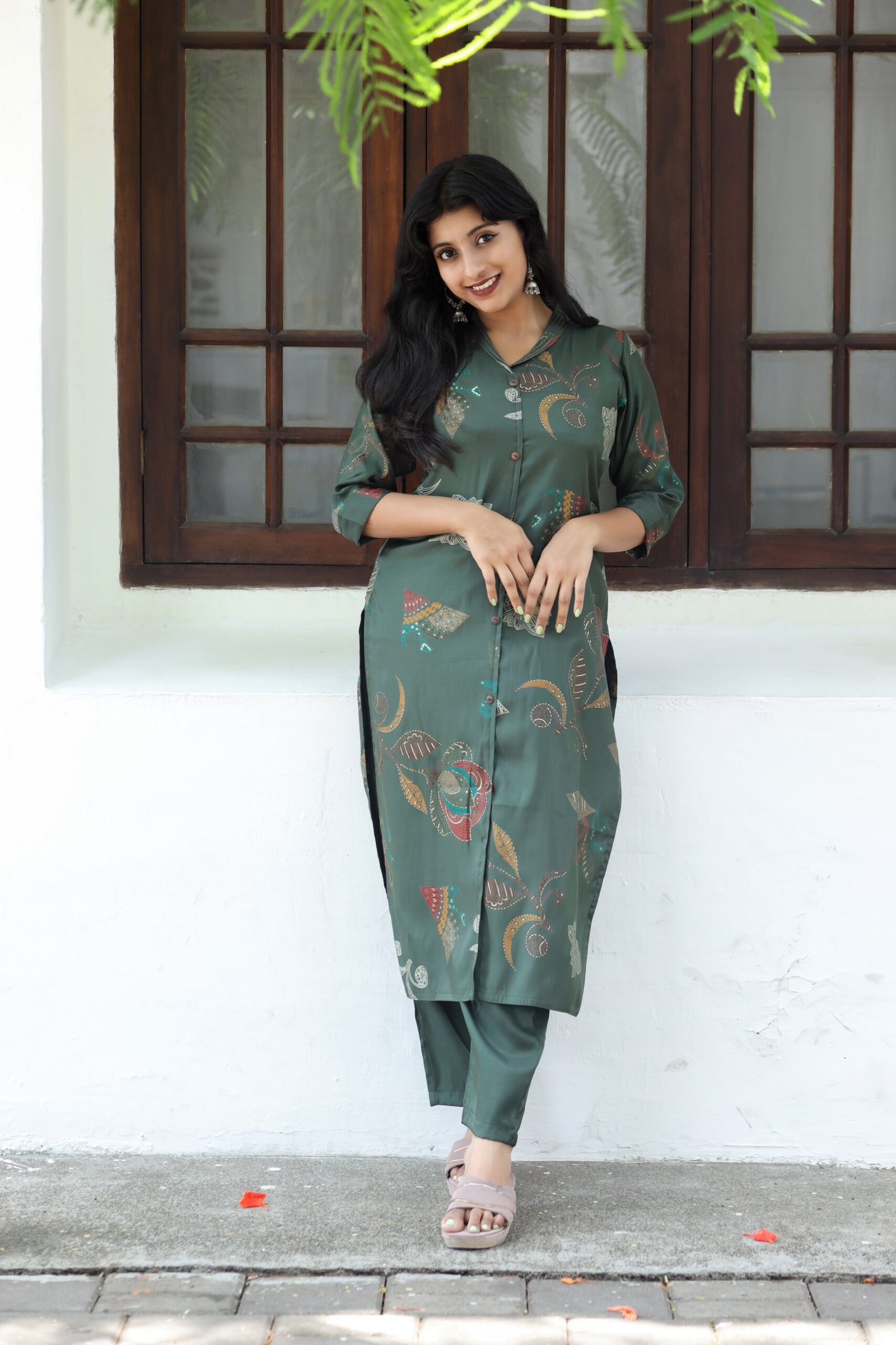 Roman glass ethnic cord set with Mandarin V-neck collar with zeri thread detailing -M1866 - Image 5